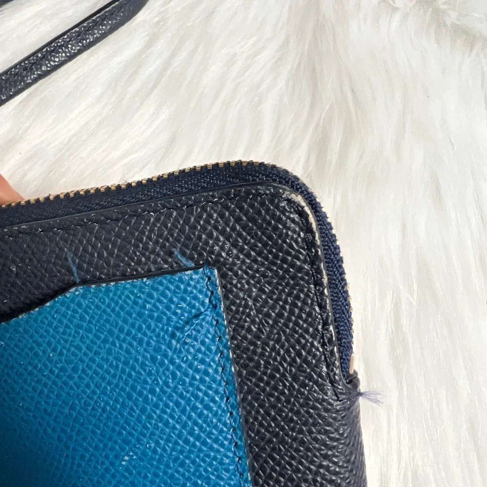 Coach Navy and Teal Wristlet - Picture 4 of 7